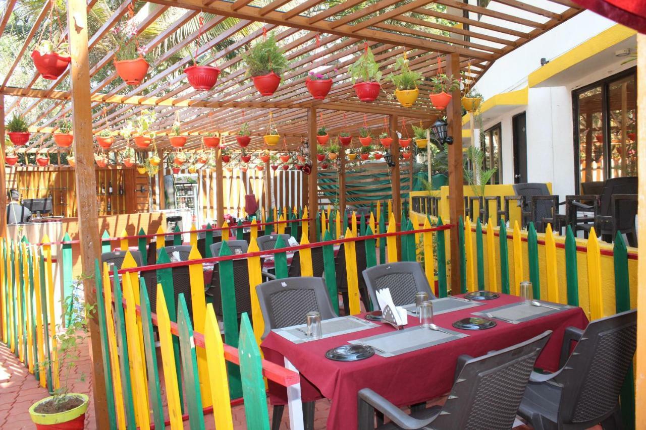 Hotel Sea Rock Villa Daman Exterior photo